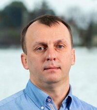 Jacek Dzięgielewski is your sales representative for active components in poland